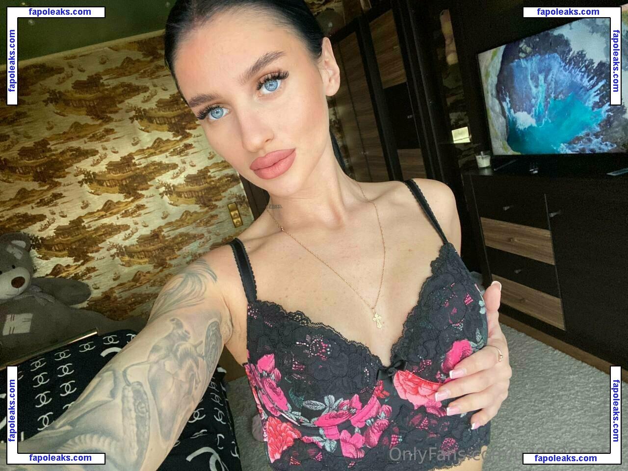 charming_megan / charming_guru nude photo #0011 from OnlyFans