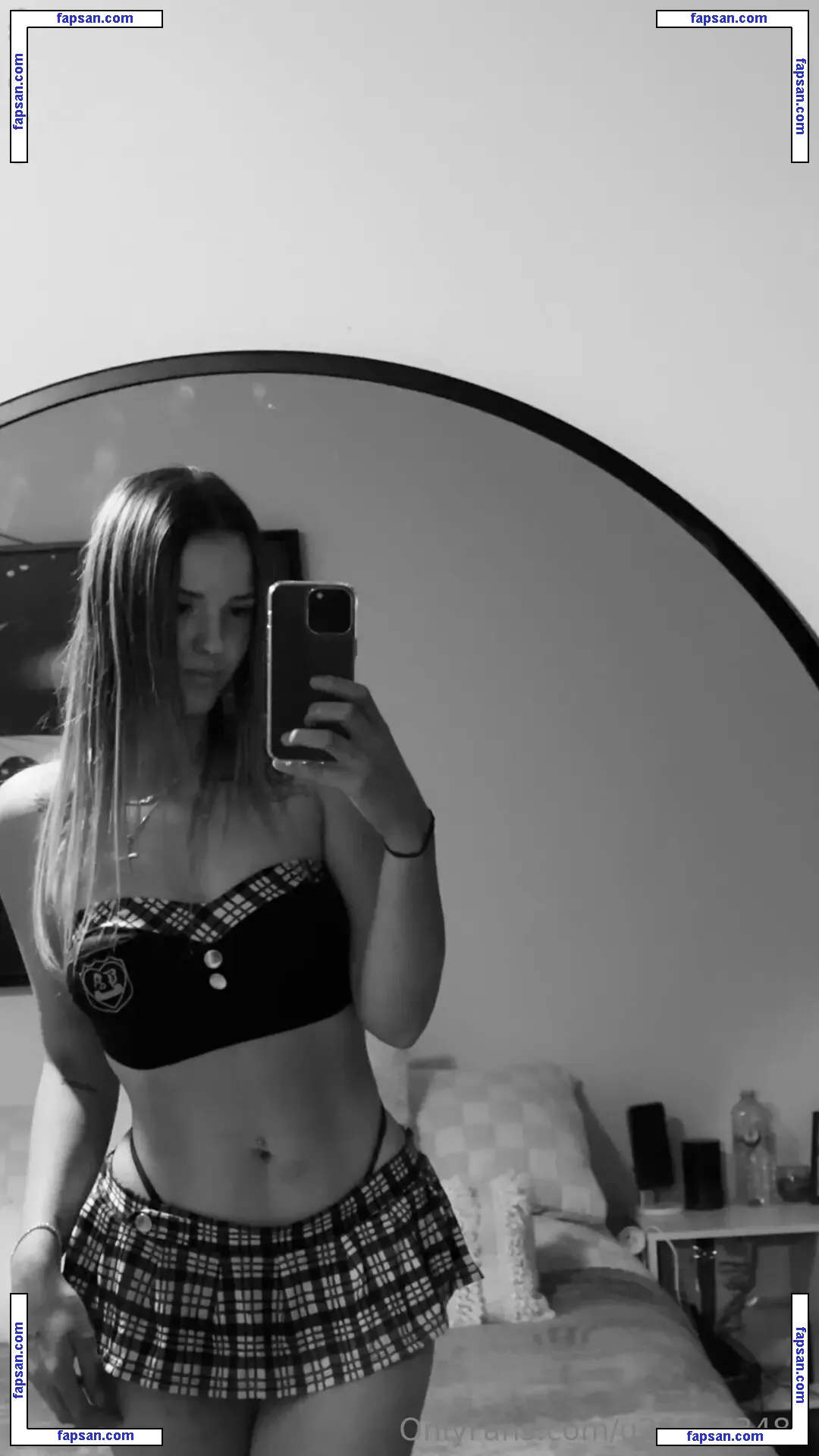 cheeky_devil9054 nude photo #0002 from OnlyFans