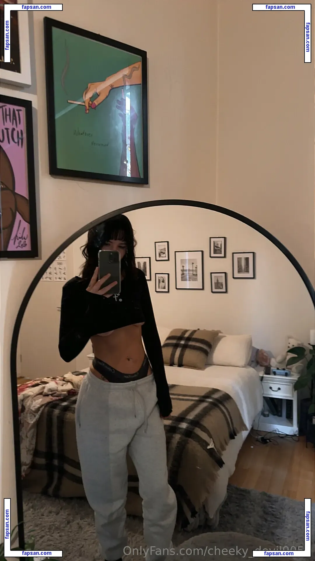 cheeky_devil9054 nude photo #0005 from OnlyFans