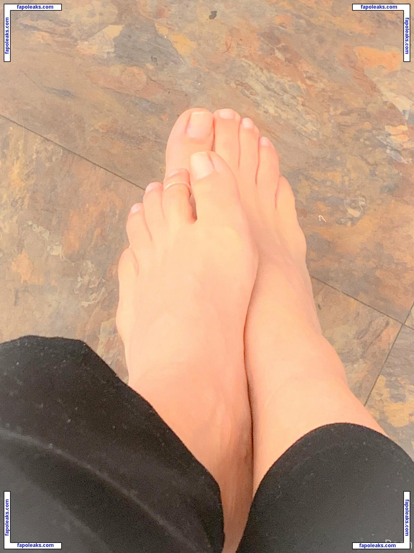 cheekysoles333 / chelsiejayy nude photo #0021 from OnlyFans