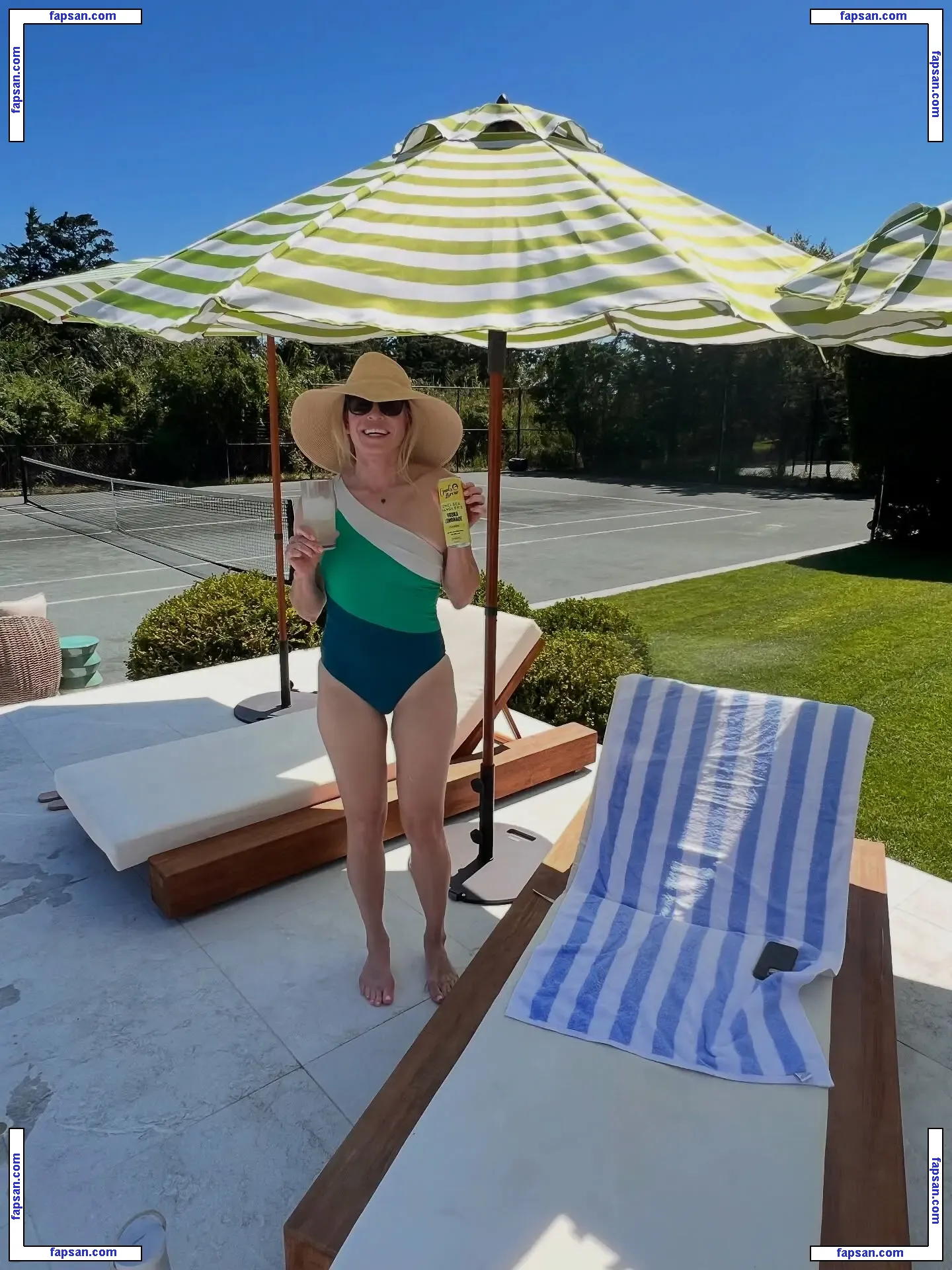 Chelsea Handler nude photo #0417 from OnlyFans