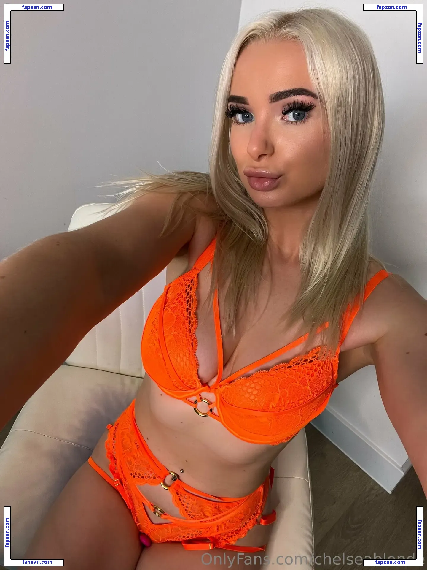 Chelseablonde nude photo #0003 from OnlyFans