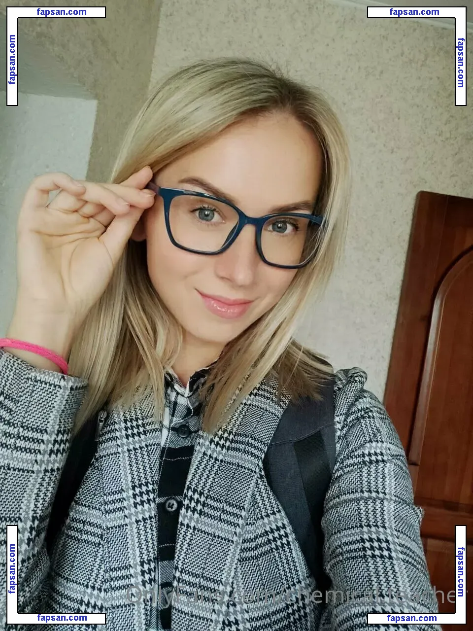 Chemical.Teacher Stefania nude photo #0017 from OnlyFans