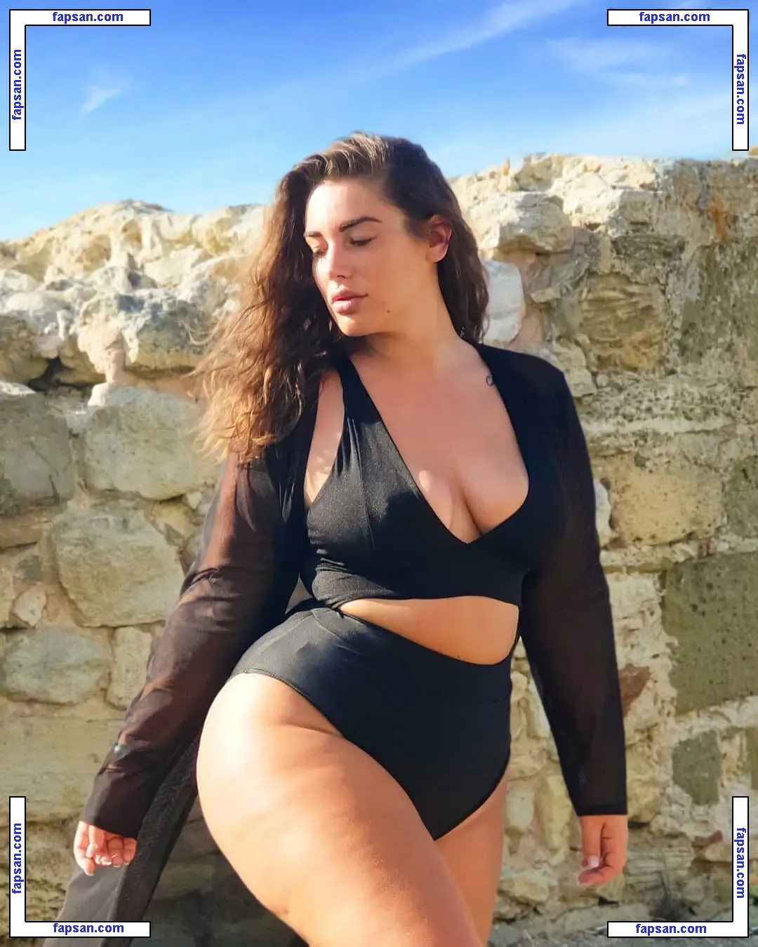 Cherella Rowena голая фото #0011 с Онлифанс