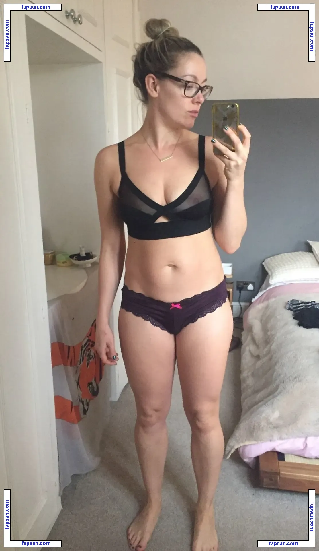 Cherry Healey nude photo #0003 from OnlyFans