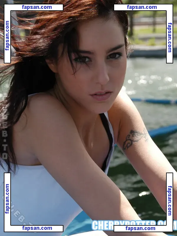 Cherry Potter голая фото #0025 с Онлифанс