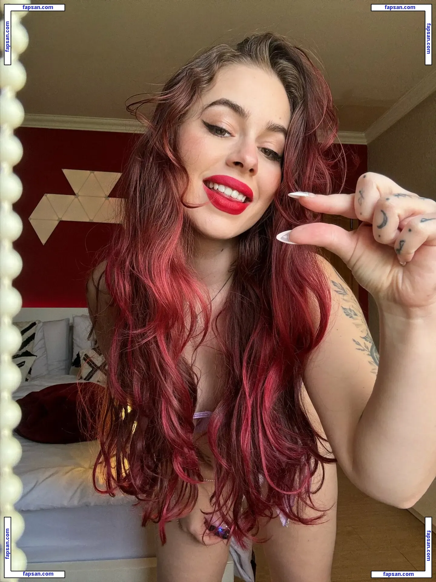 Cherryskyy nude photo #0009 from OnlyFans