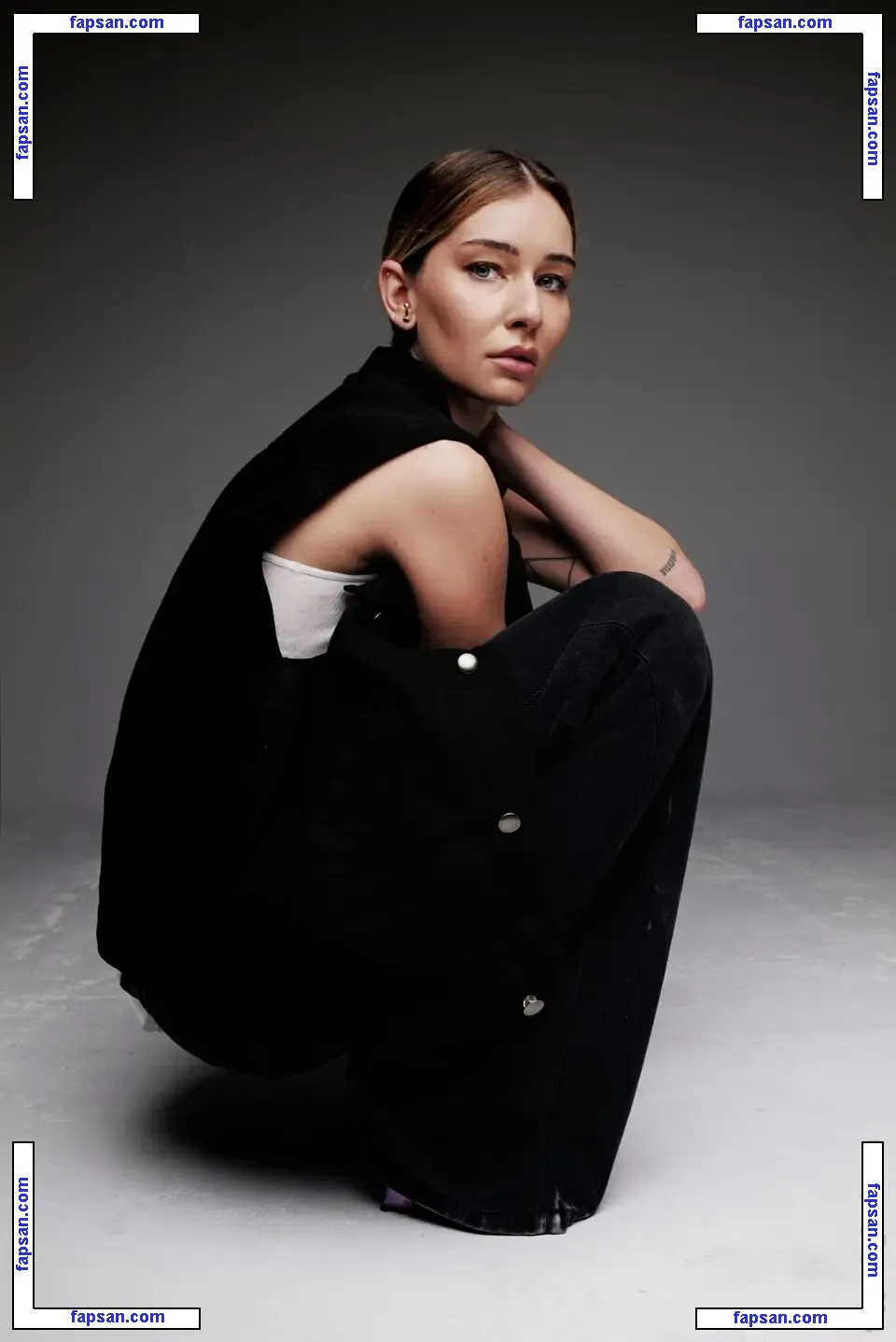 Chiara Capitani nude photo #0005 from OnlyFans