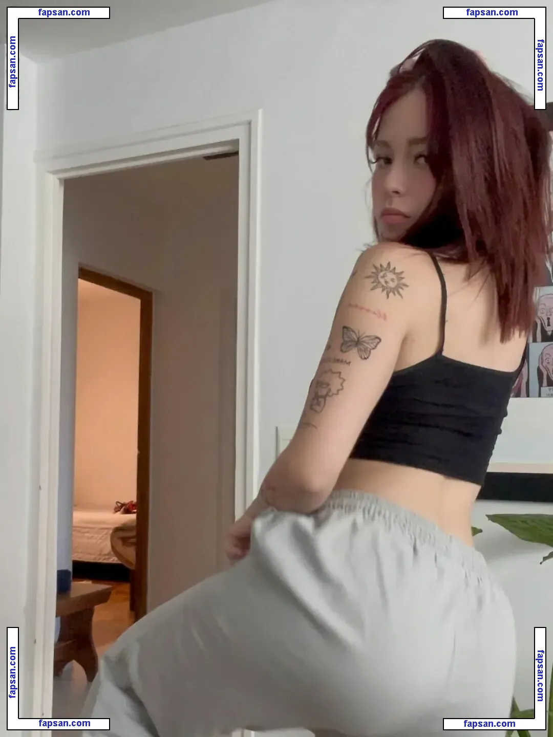 Chiara голая фото #0024 с Онлифанс