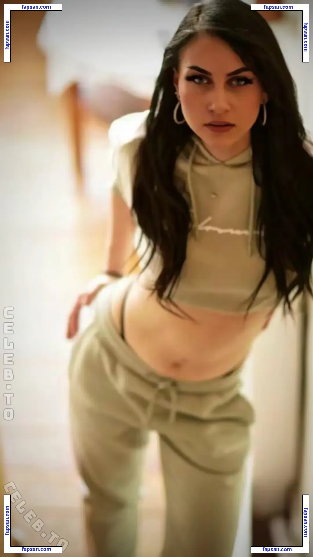 Chiarajolin голая фото #0001 с Онлифанс