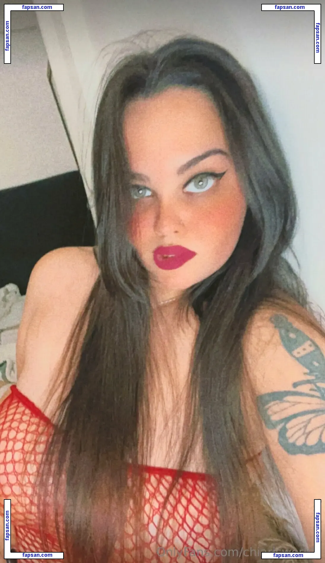 chiarisworldx nude photo #0023 from OnlyFans