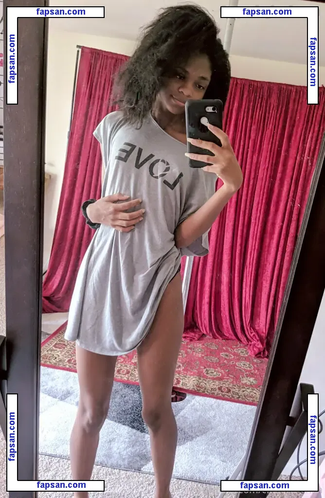 Chibella Chan nude photo #0030 from OnlyFans