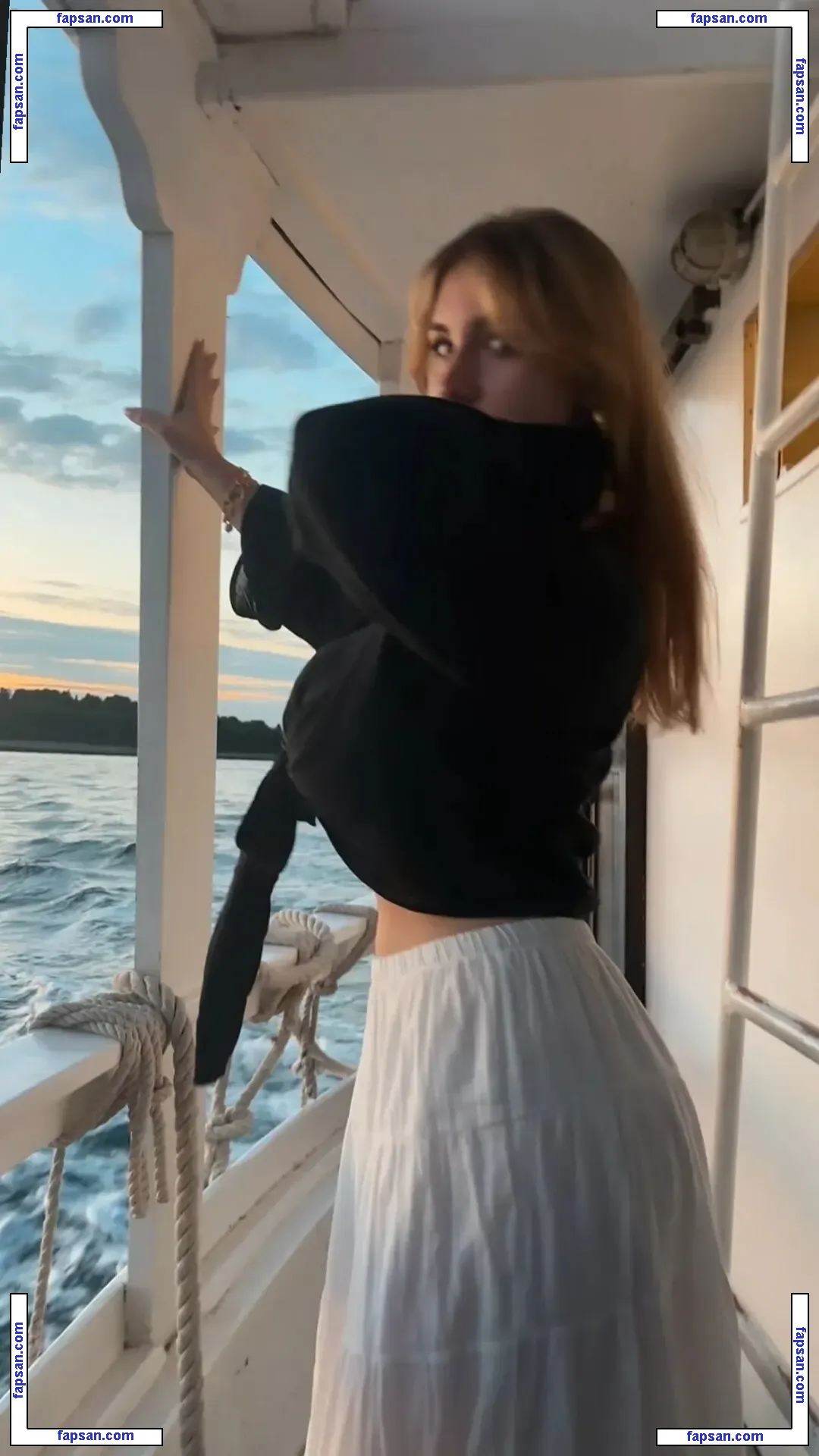 chiri.francesca nude photo #0025 from OnlyFans