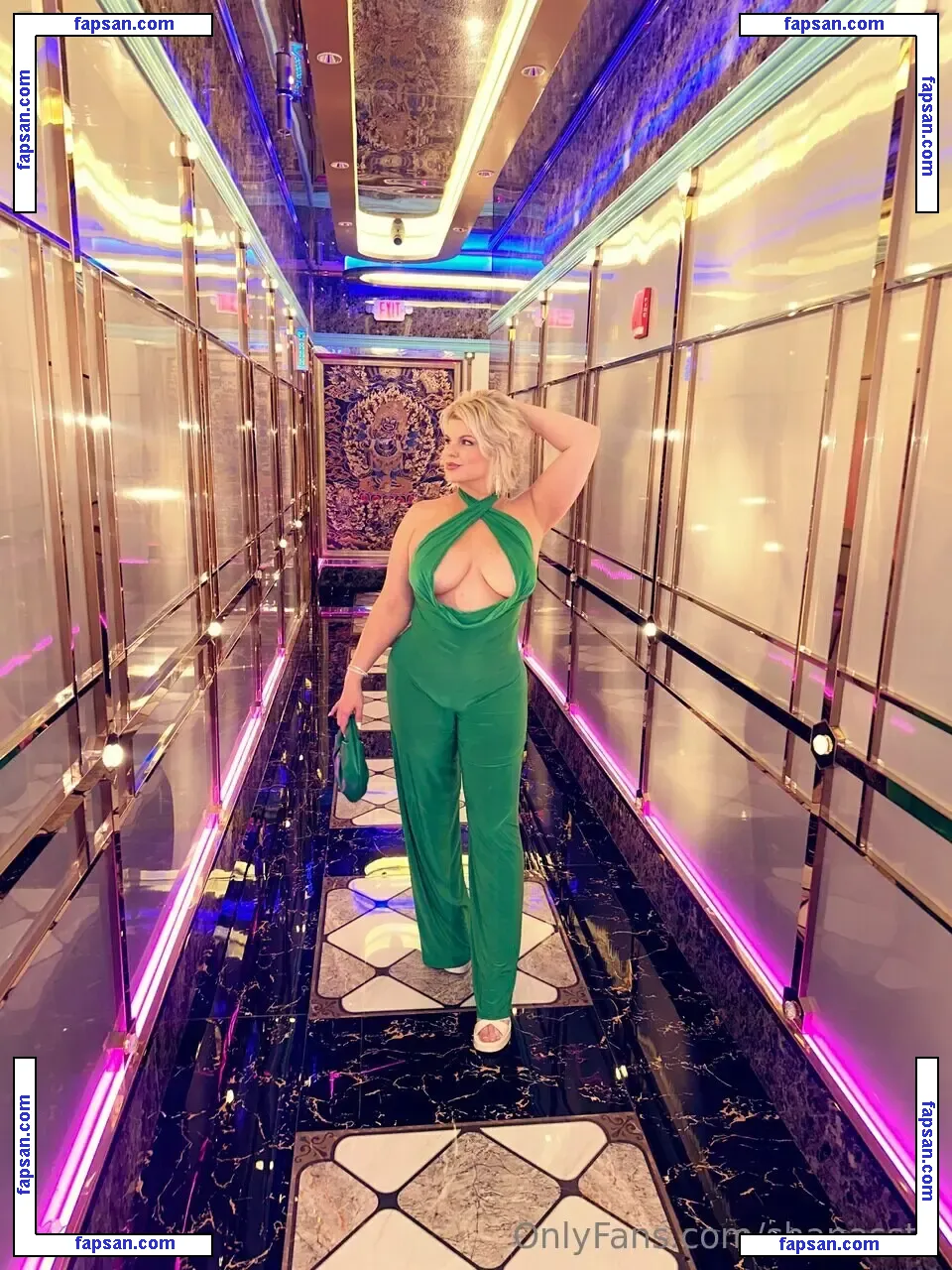 Chivelicious nude photo #0202 from OnlyFans