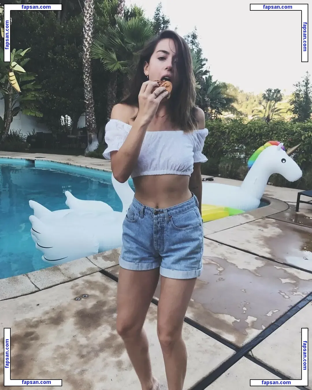 Chloe Bennet nude photo #0293 from OnlyFans