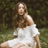 Chloe Bennet голая #0349