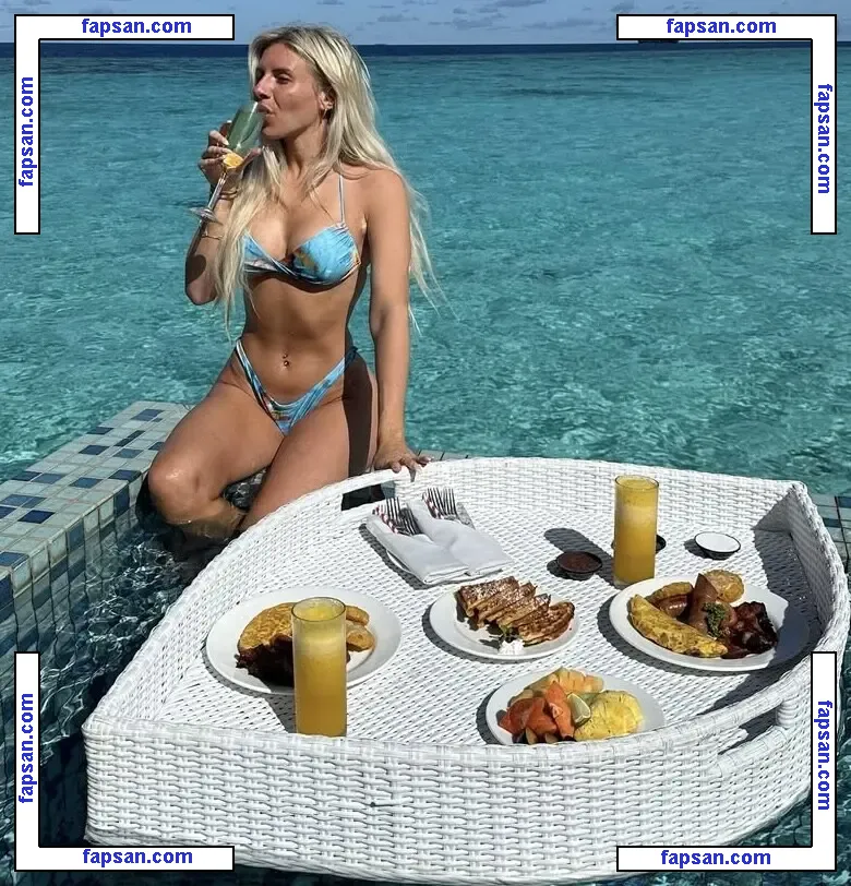 Chloe Burrows nude photo #0097 from OnlyFans
