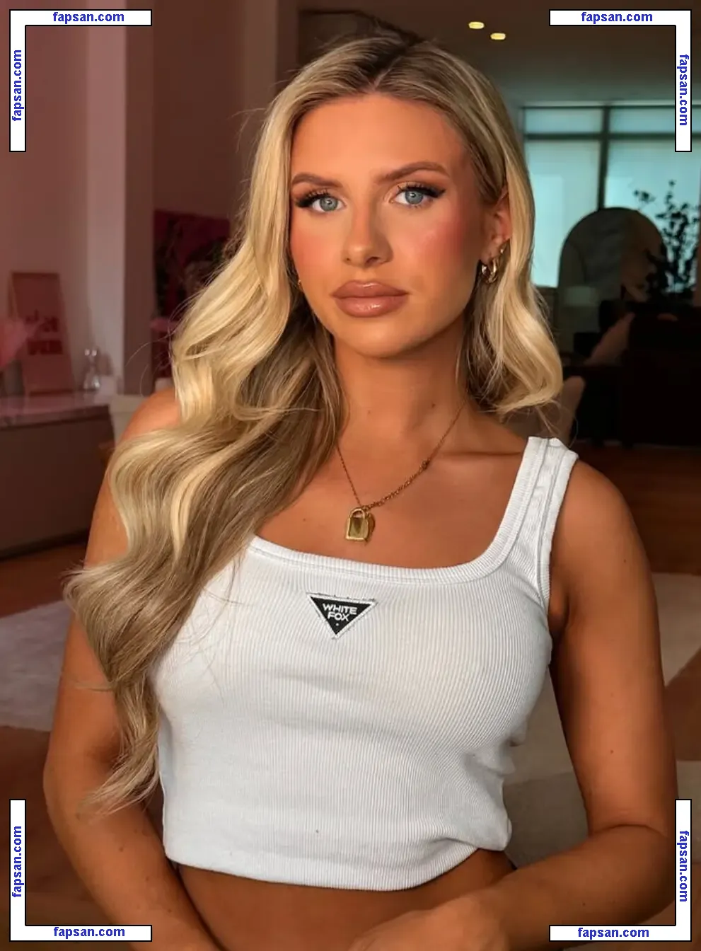 Chloe Burrows nude photo #0105 from OnlyFans