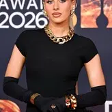 Chloe Burrows nude #0114