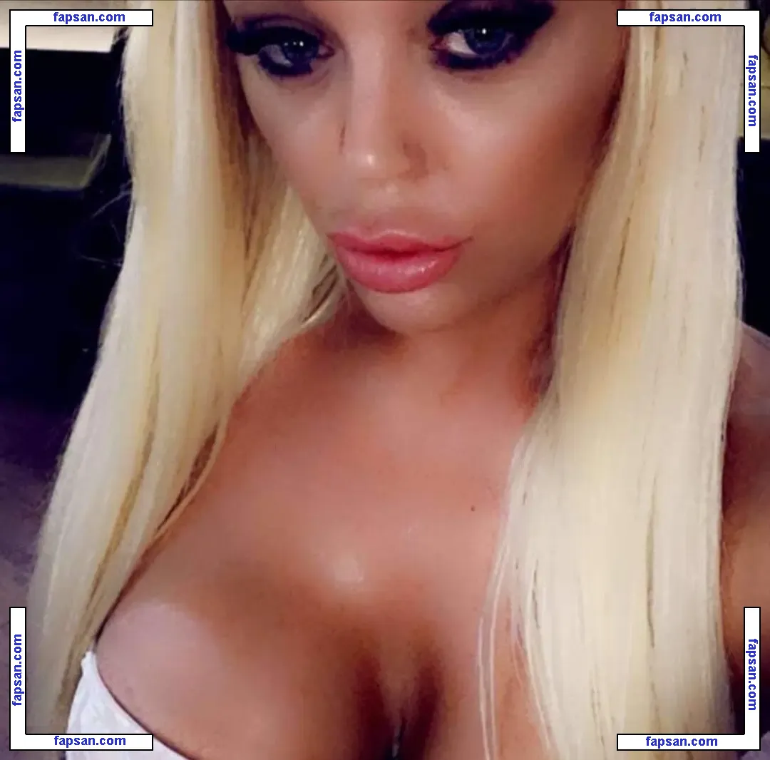 Chloe Drowley nude photo #0003 from OnlyFans