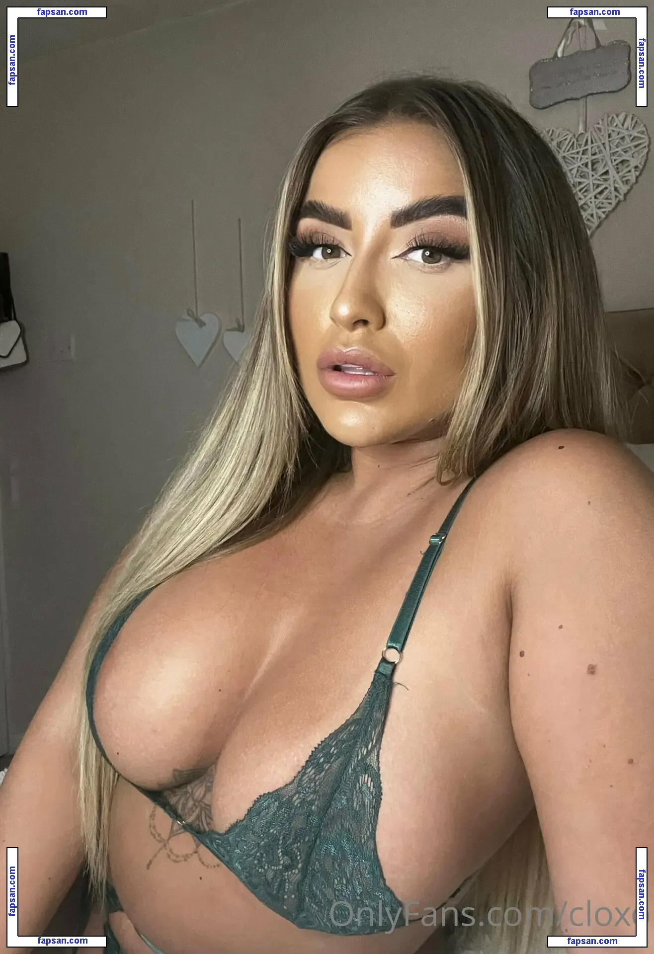 Chloe Fleming nude photo #0012 from OnlyFans