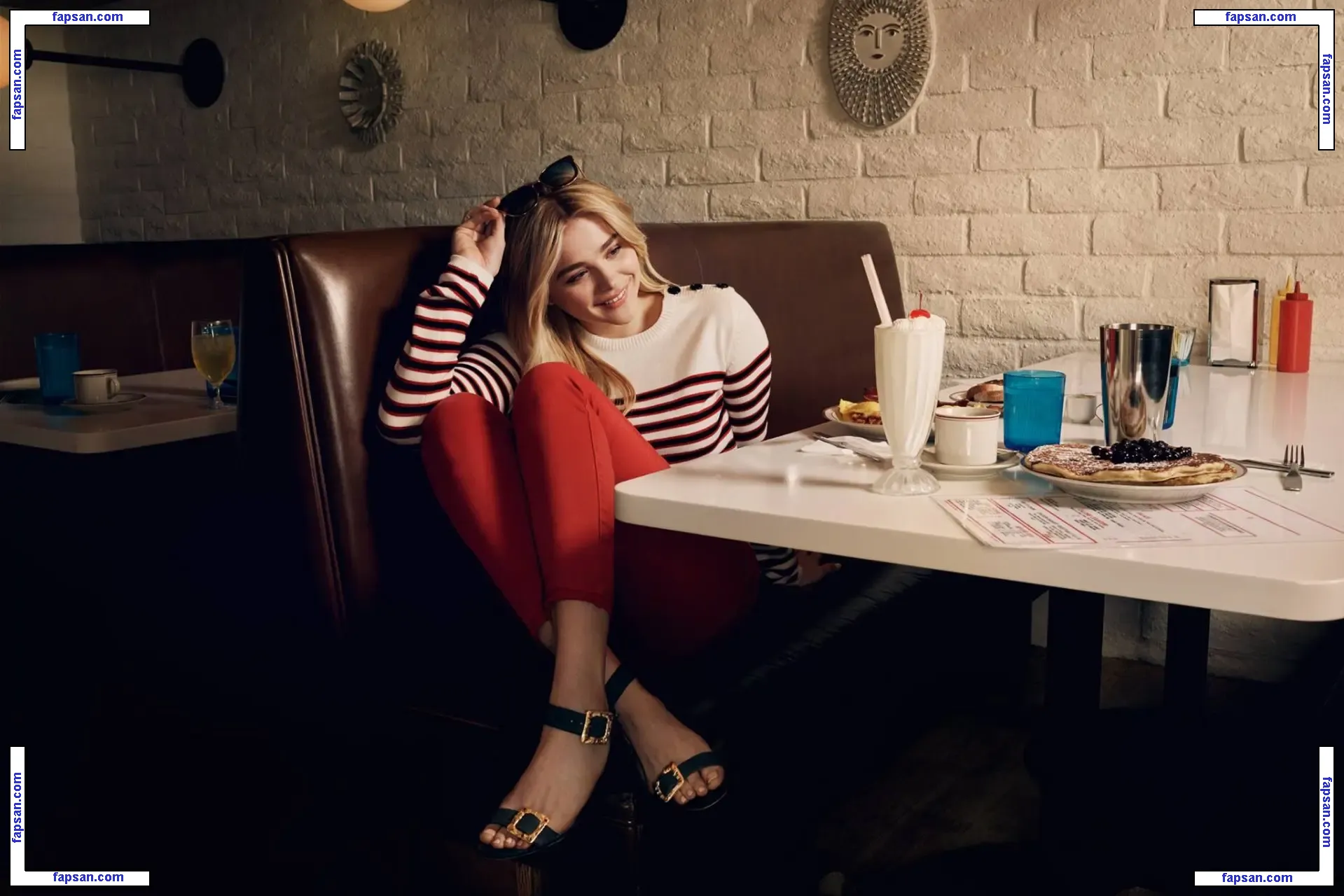 Chloë Grace Moretz голая фото #0093 с Онлифанс