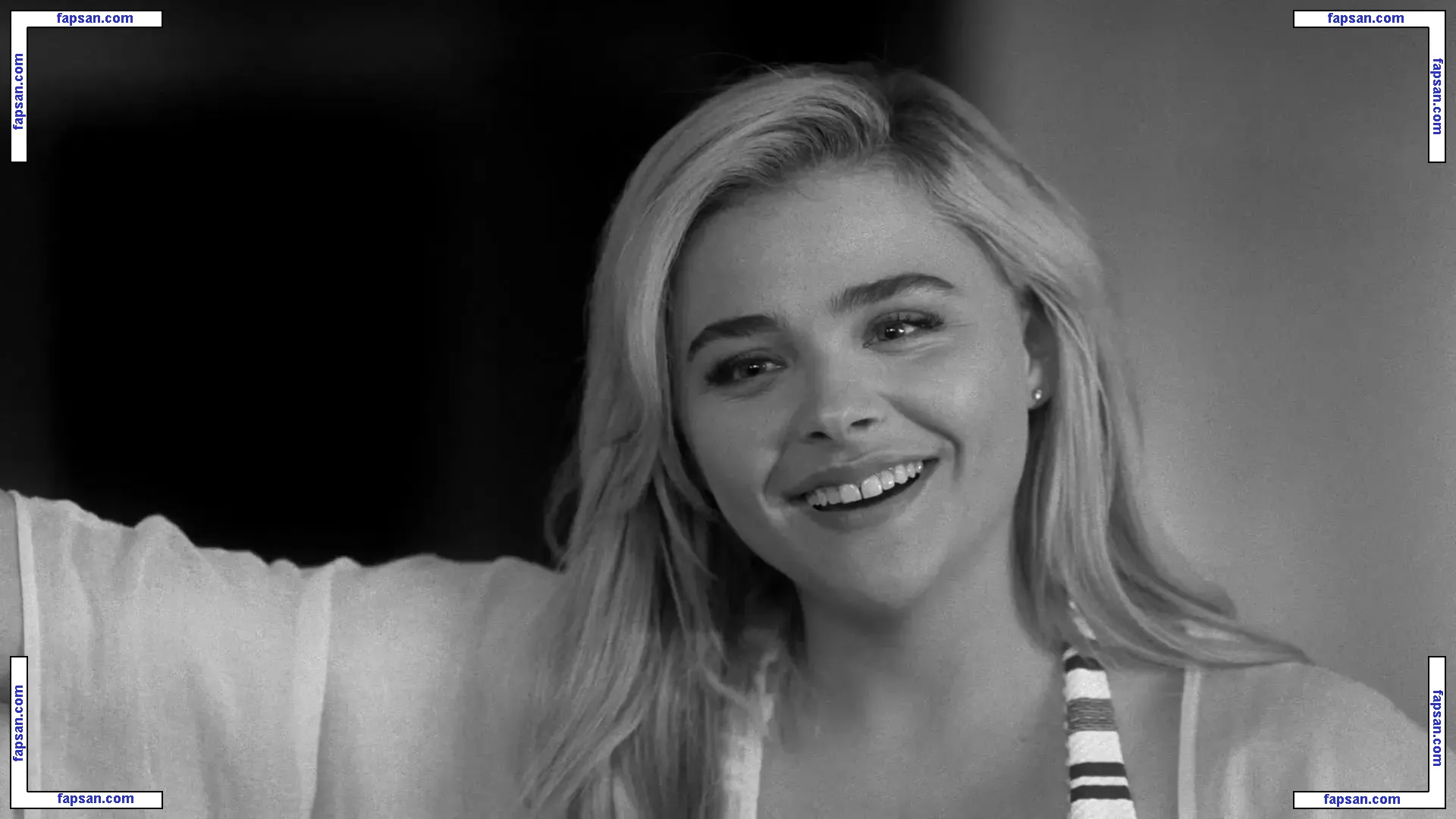 Chloë Grace Moretz голая фото #0150 с Онлифанс