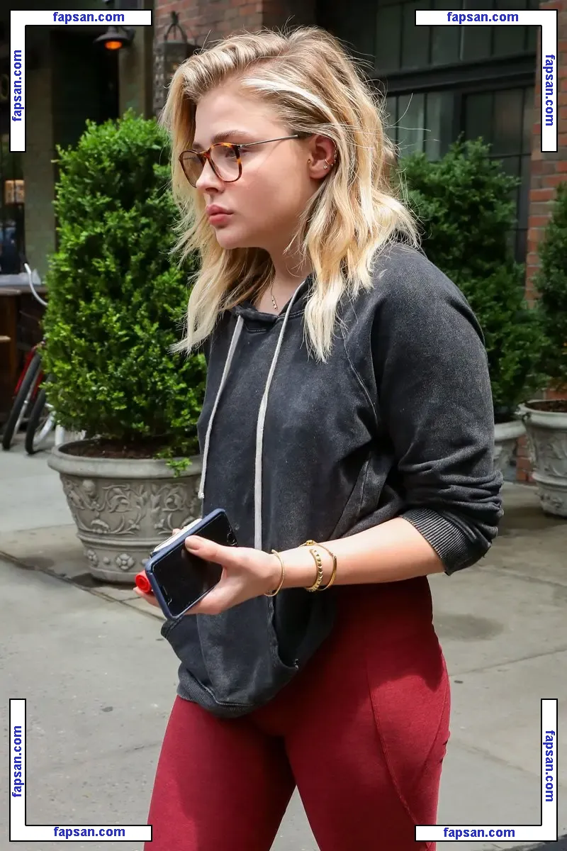 Chloë Grace Moretz голая фото #0343 с Онлифанс