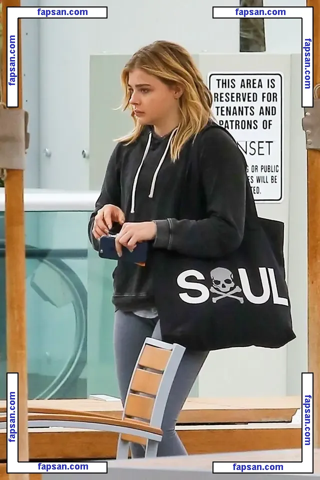 Chloë Grace Moretz голая фото #0510 с Онлифанс