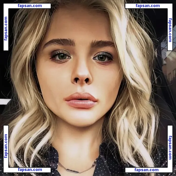 Chloë Grace Moretz голая фото #0689 с Онлифанс