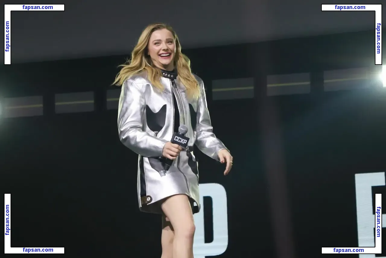 Chloë Grace Moretz nude photo #0876 from OnlyFans