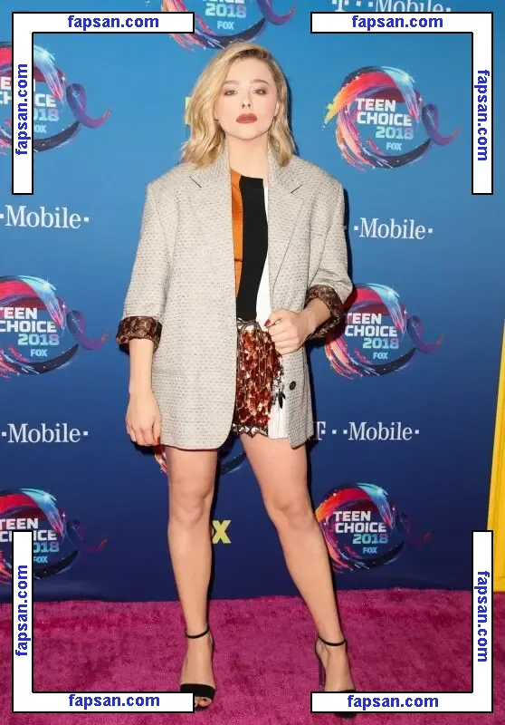 Chloë Grace Moretz nude photo #1041 from OnlyFans