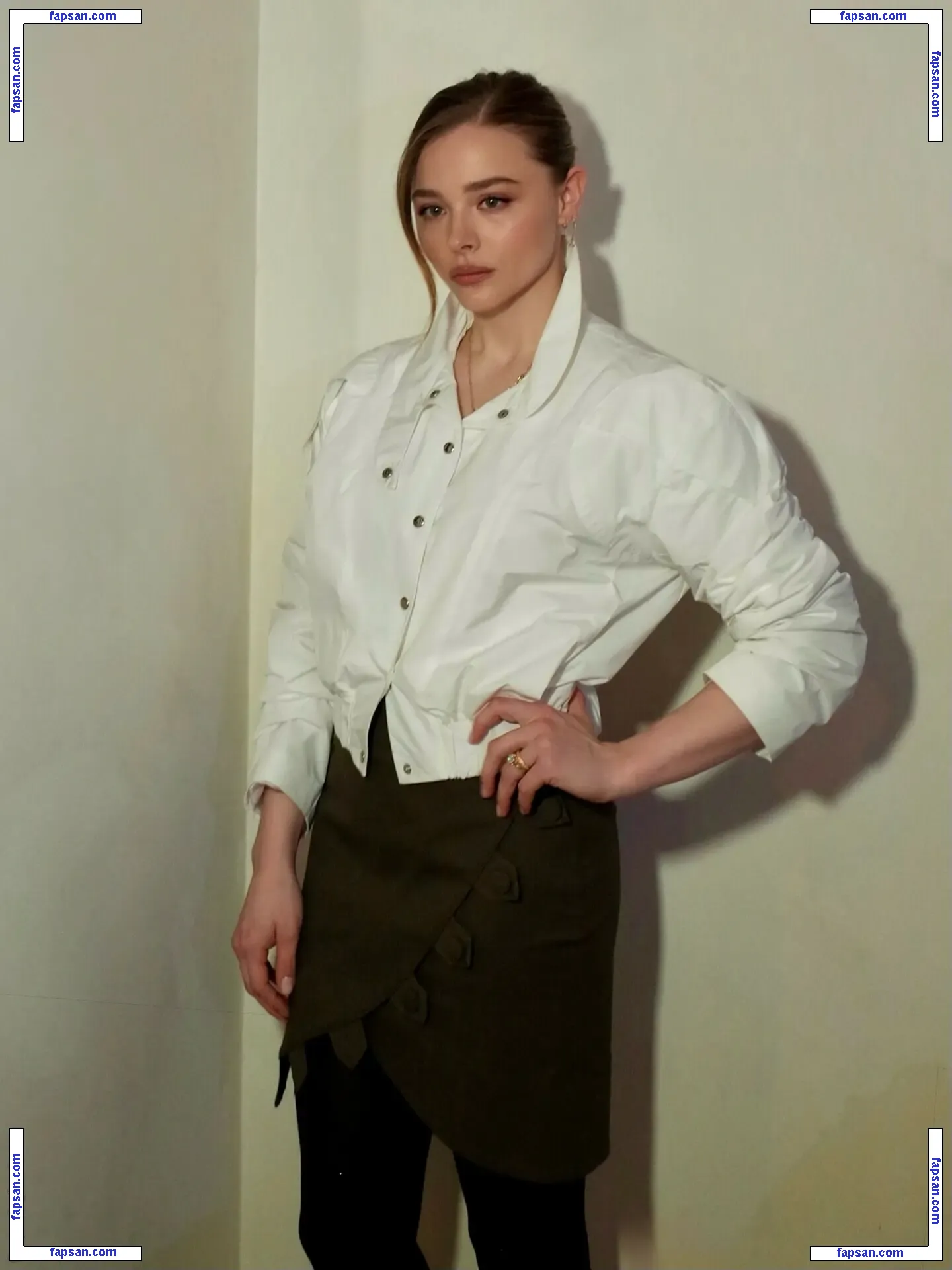 Chloë Grace Moretz nude photo #1707 from OnlyFans