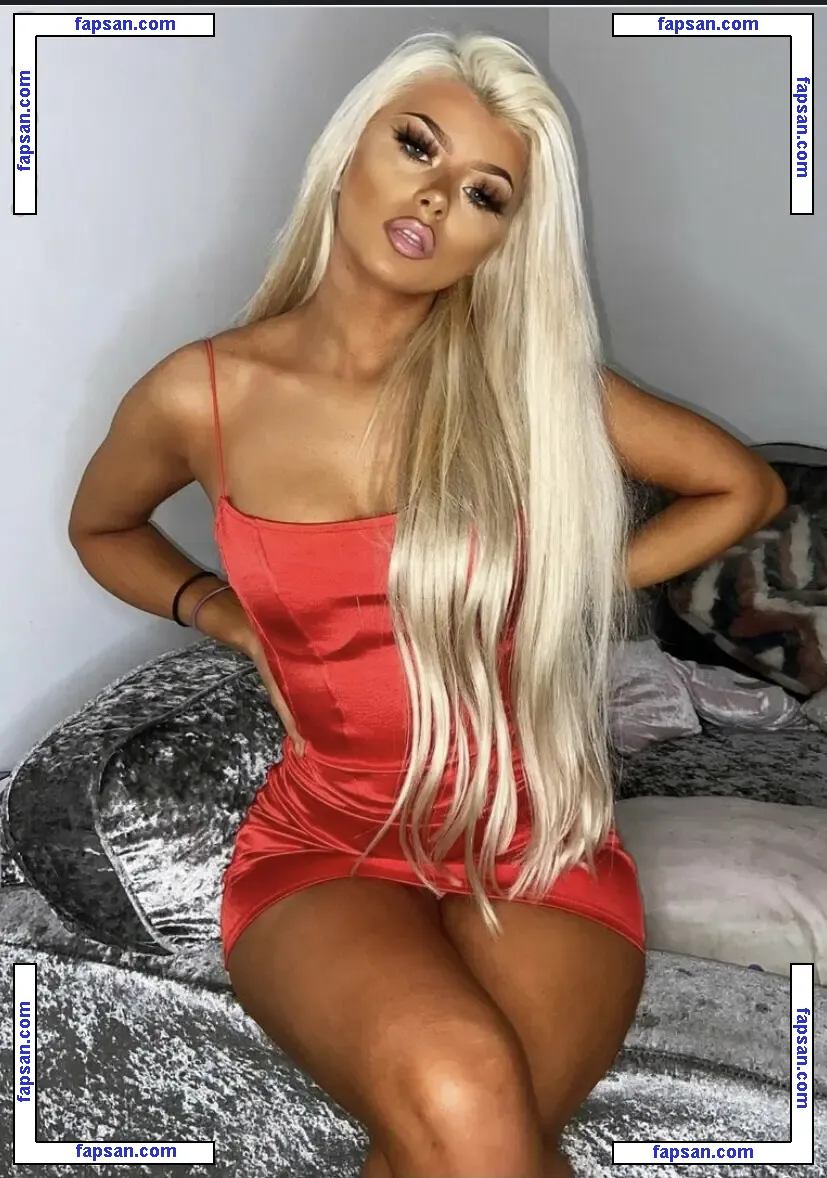 Chloe Inskip / chlochlo123 / chloe.inskipxx nude photo #0004 from OnlyFans