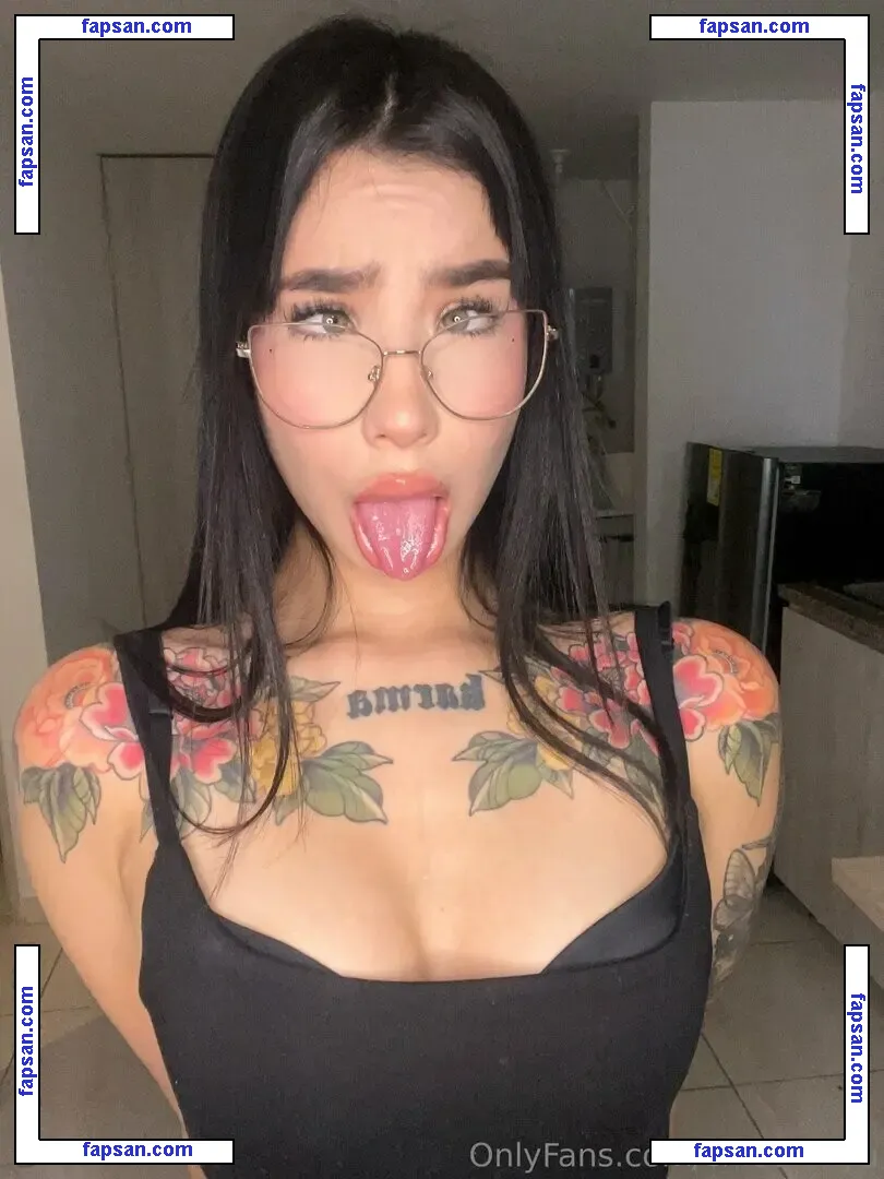 chloe.miyu nude photo #0005 from OnlyFans