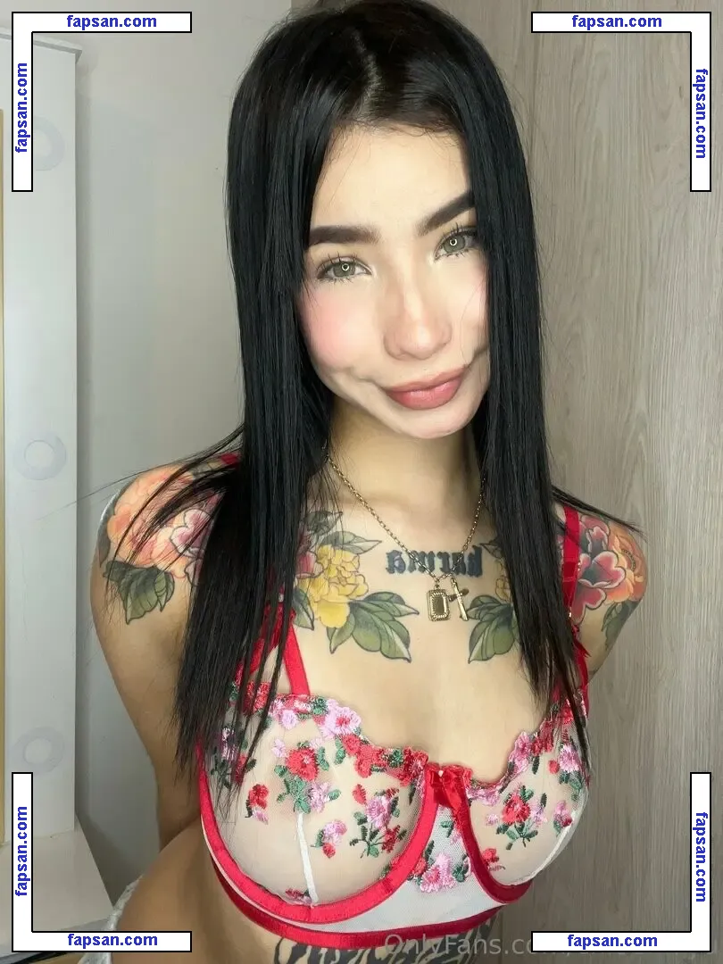 chloe.miyu nude photo #0039 from OnlyFans