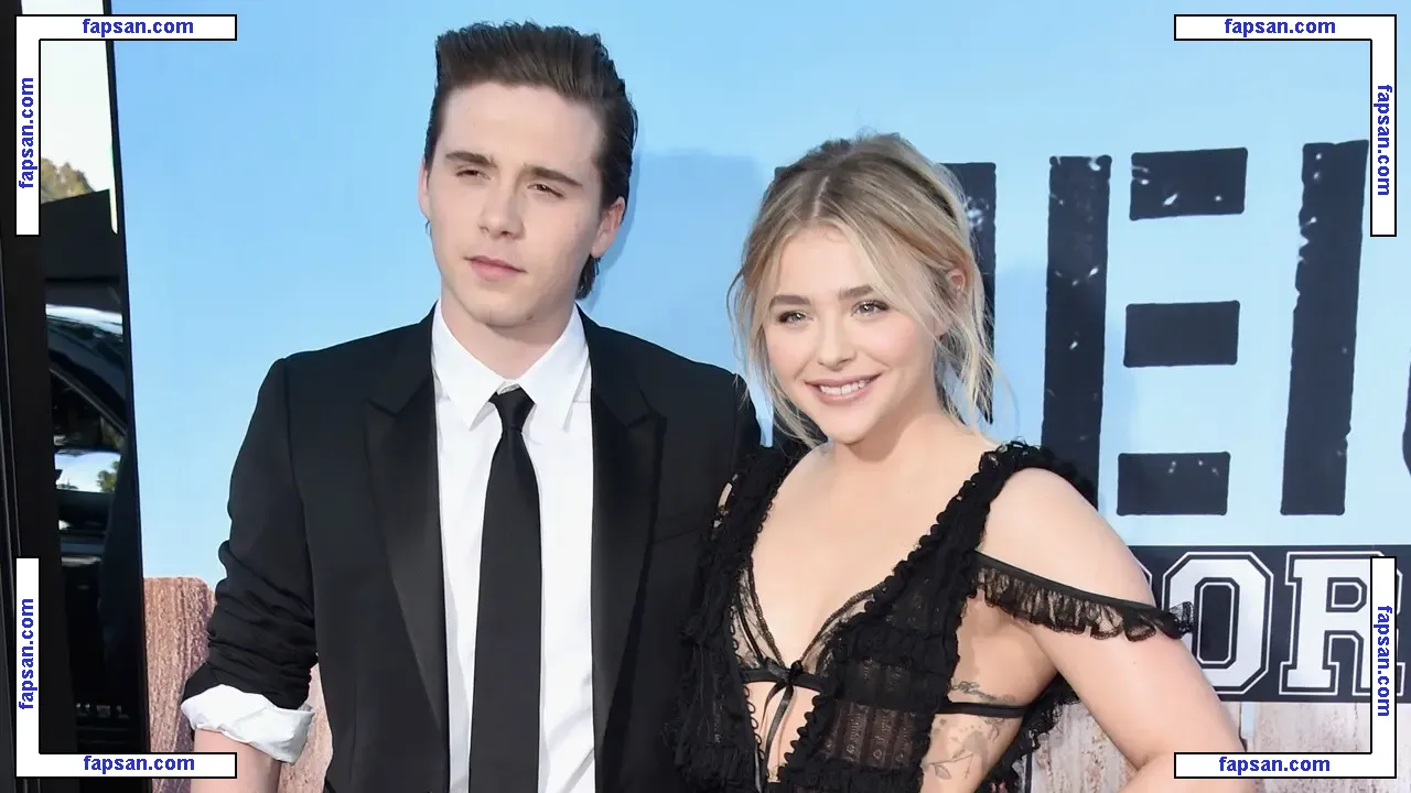 Chloë Moretz голая фото #0003 с Онлифанс