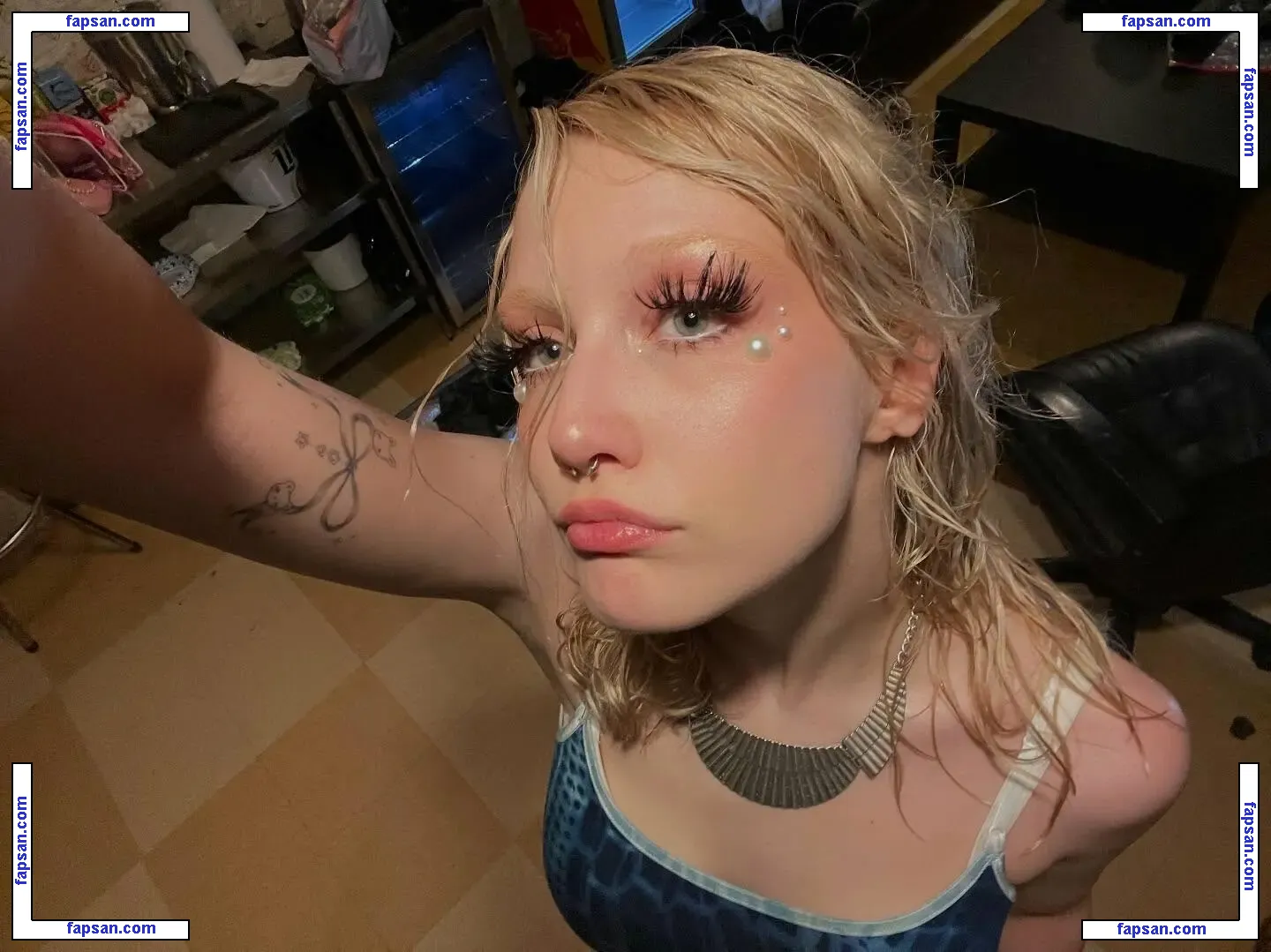 Chloe Moriondo nude photo #0046 from OnlyFans