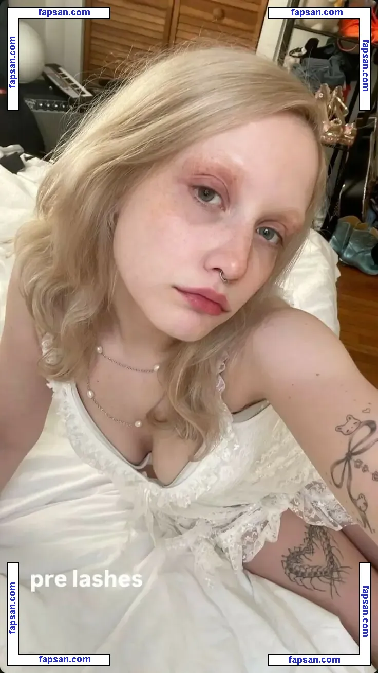 Chloe Moriondo nude photo #0054 from OnlyFans