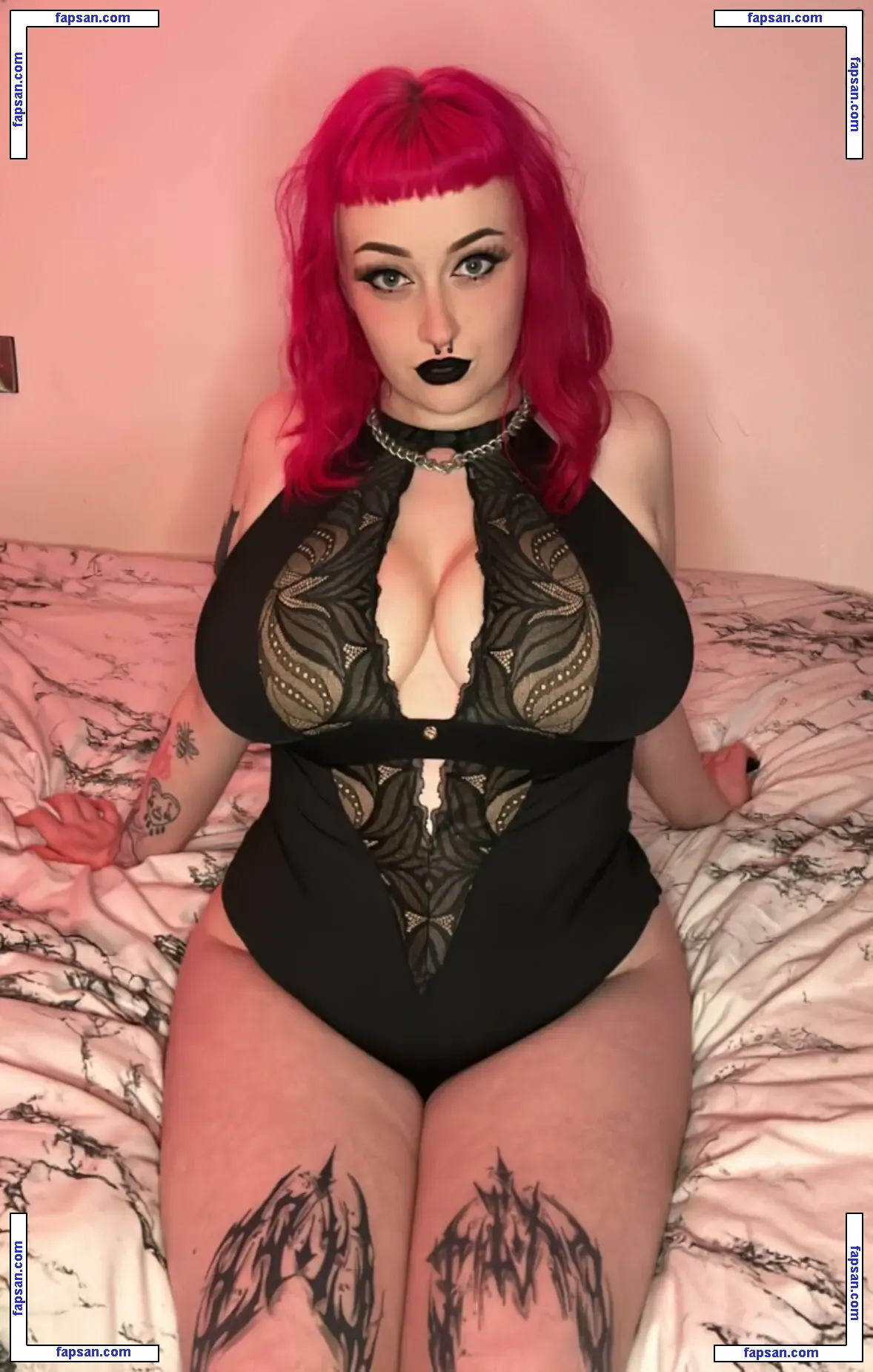 chloe_nsfw nude photo #0031 from OnlyFans