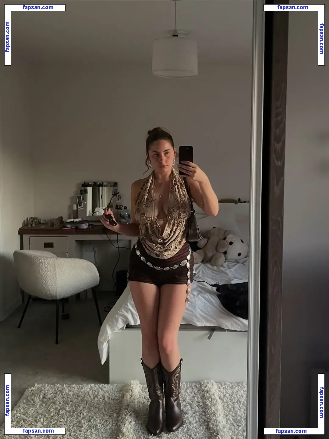 Chloe Spiller голая фото #0002 с Онлифанс