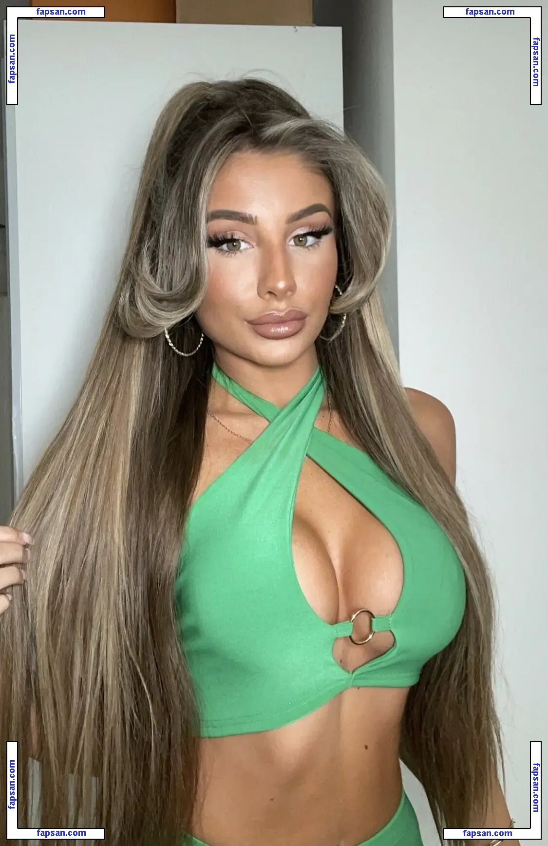 Chloe Streatfield голая фото #0052 с Онлифанс