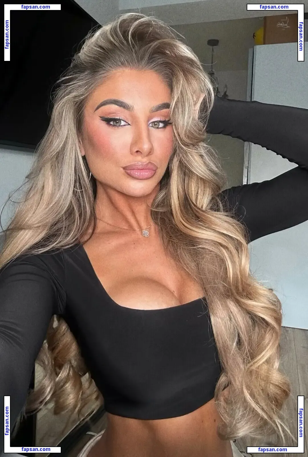 Chloe Streatfield голая фото #0070 с Онлифанс