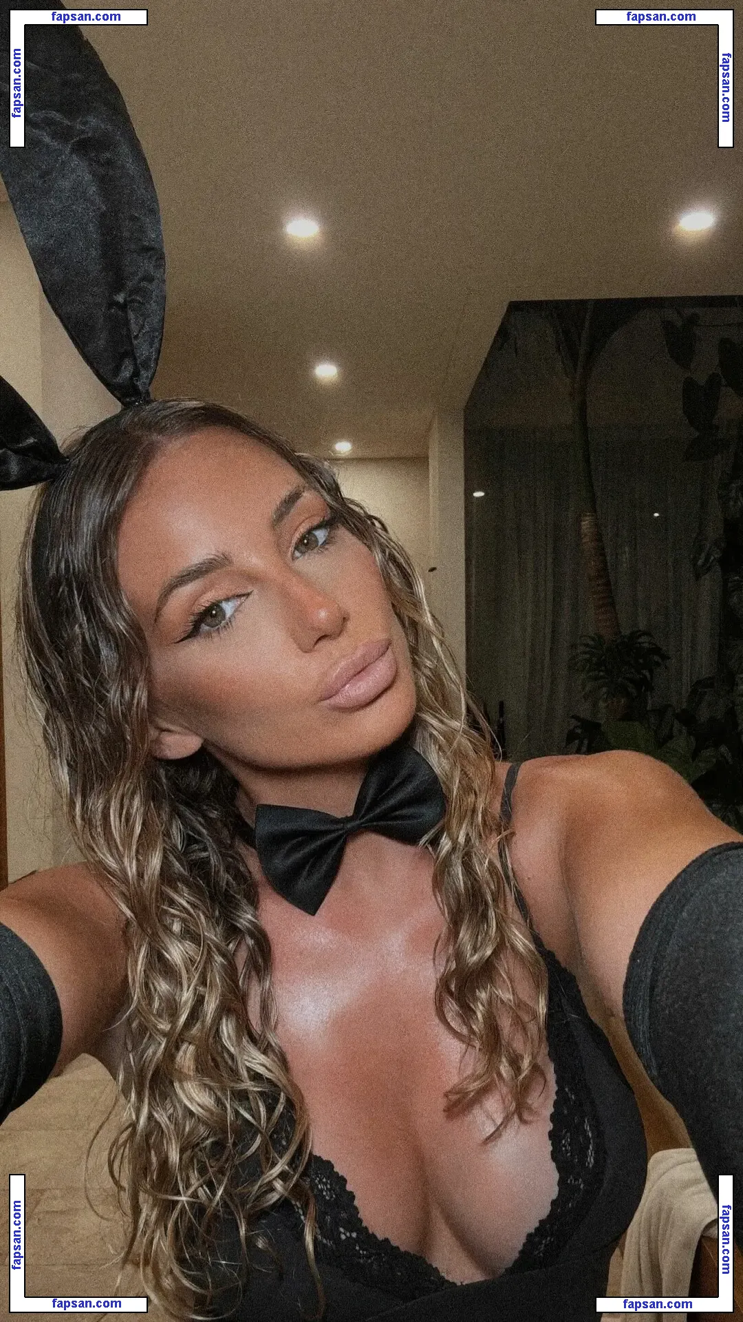 Chloe Villetelle голая фото #0003 с Онлифанс