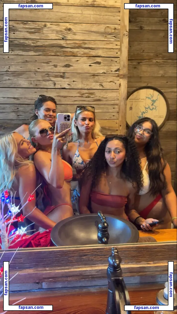 Chloee Tinnin nude photo #0045 from OnlyFans