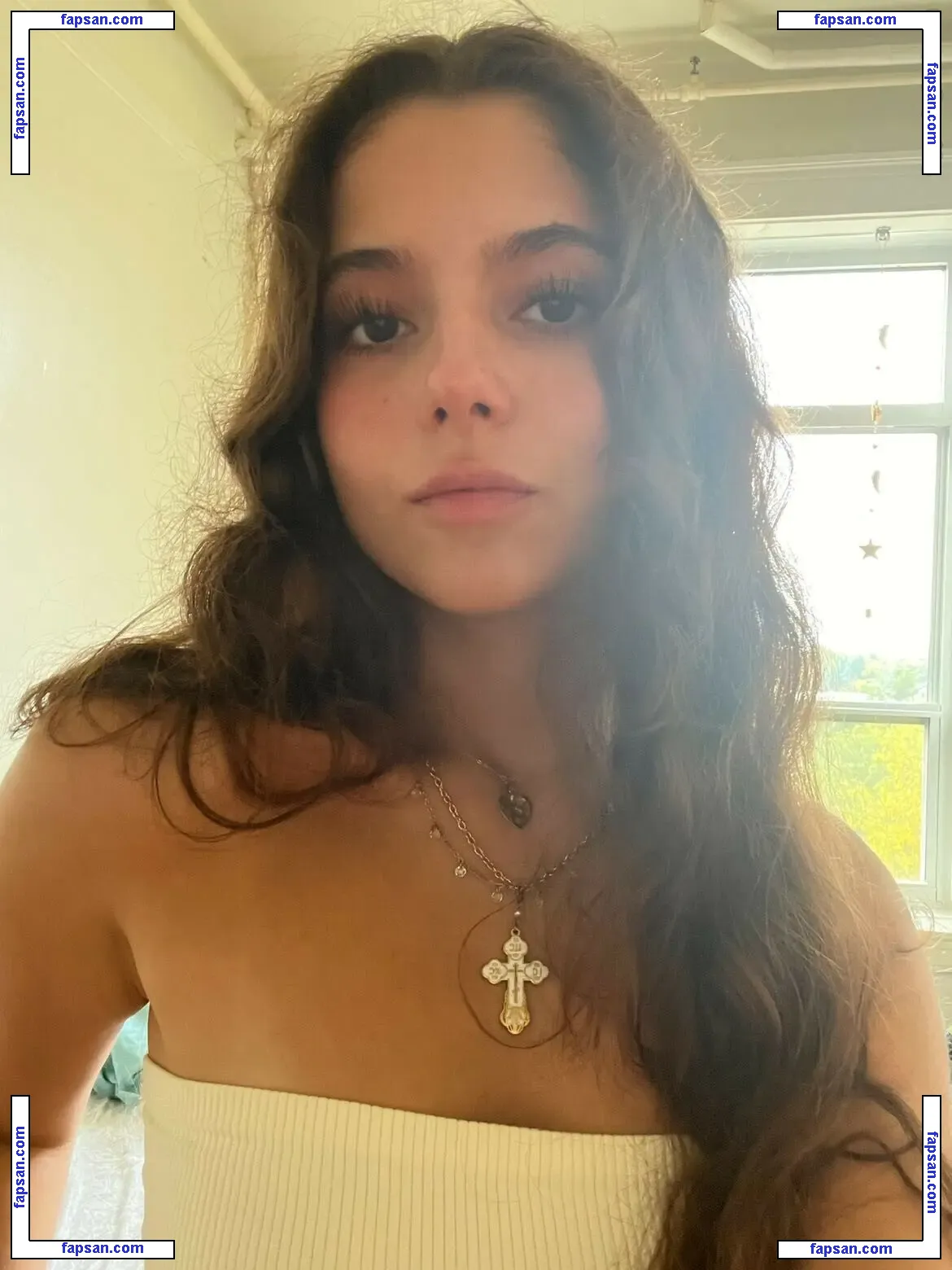 Chloeforero nude photo #0039 from OnlyFans