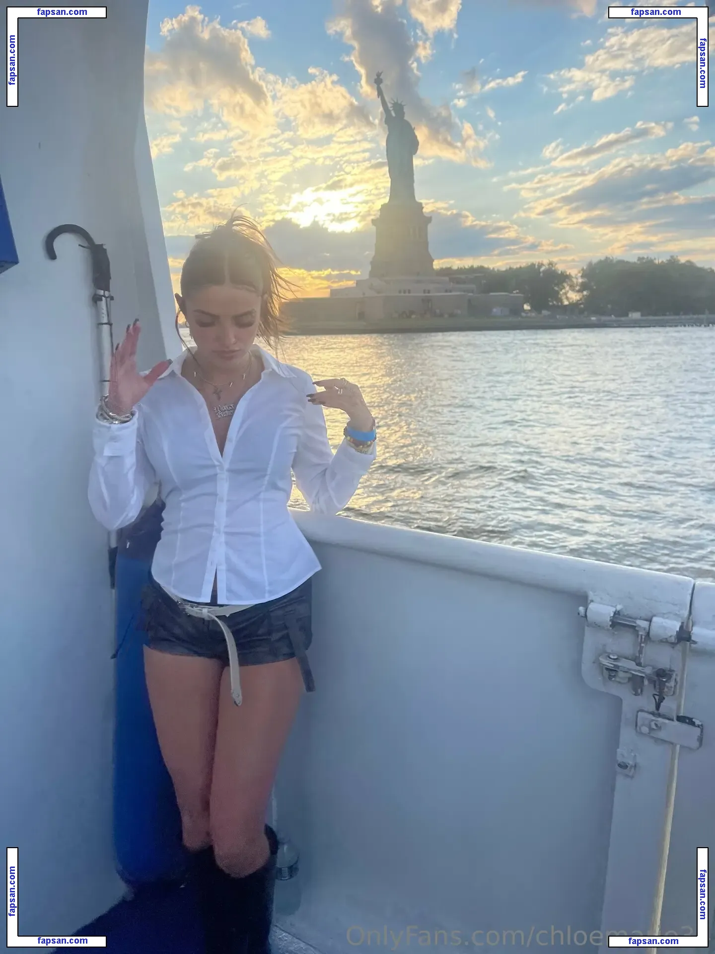 chloemarie34 nude photo #0002 from OnlyFans