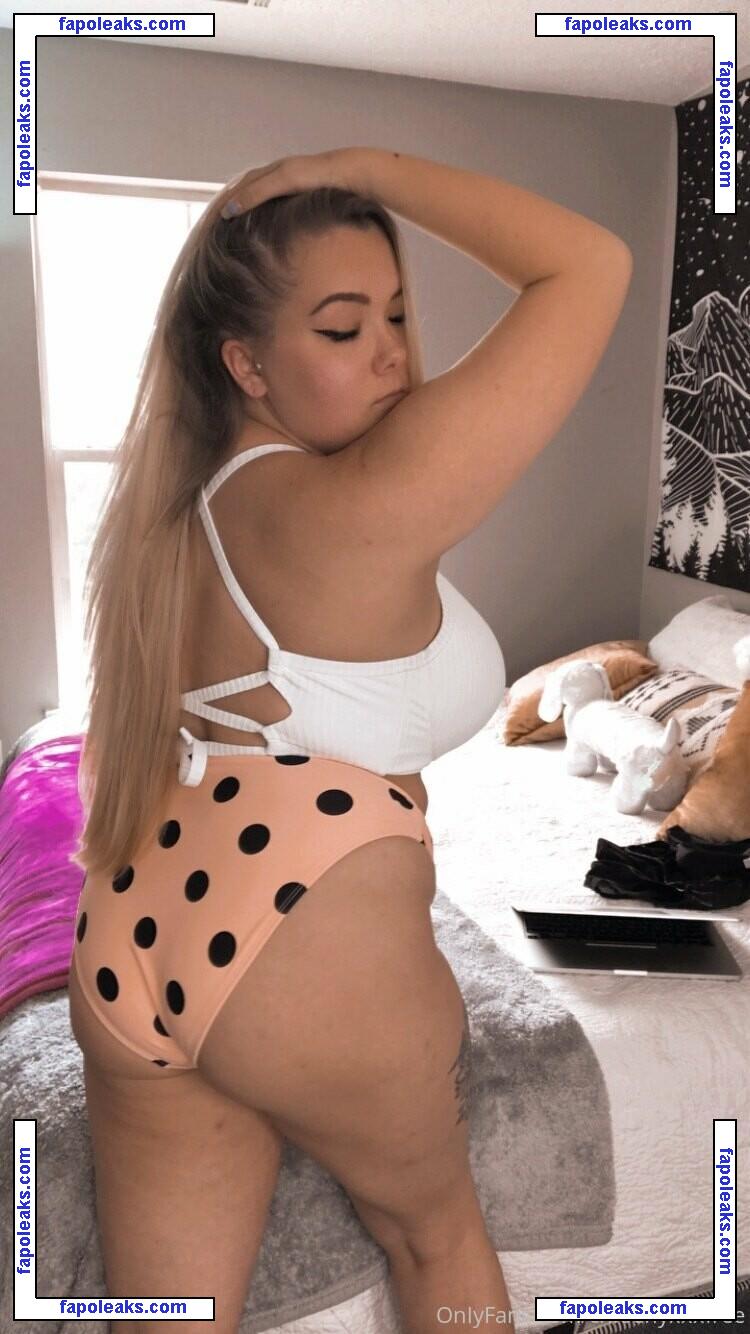 chloenyxxx420 / officially_chloenyx nude photo #0004 from OnlyFans