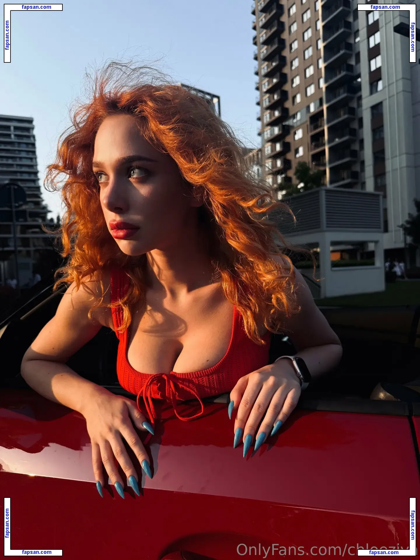 Chloeziva nude photo #0035 from OnlyFans