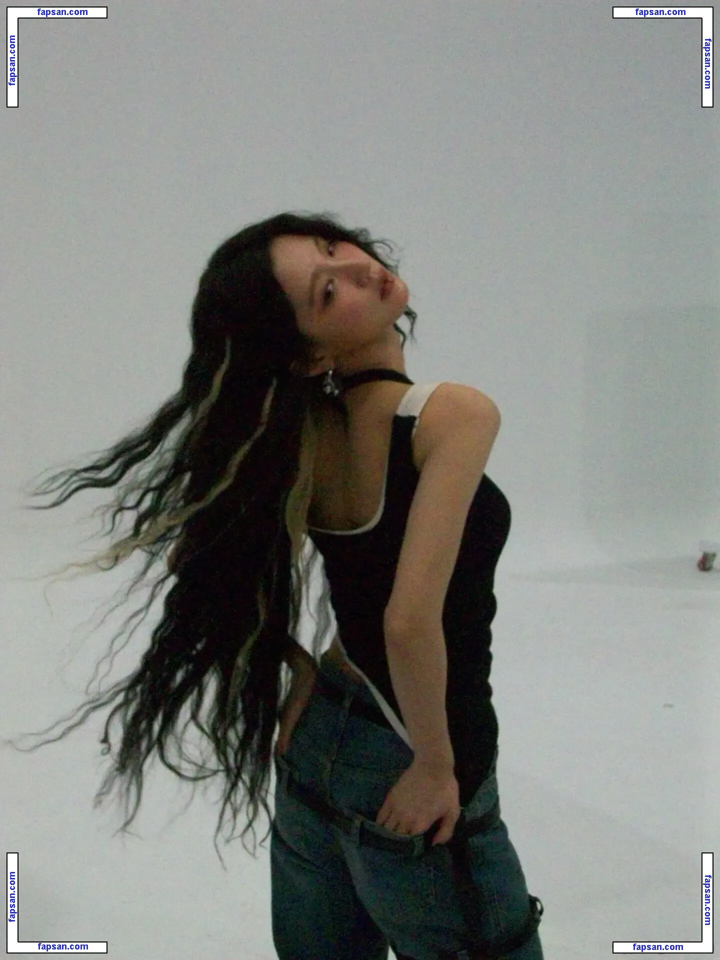 Cho Mi-yeon (Miyeon) - i-dle [(G)I-dle] nude photo #0031 from OnlyFans